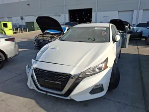 Used Nissan Altima in Al Batinah