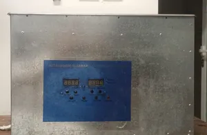 (Ultrasonic Cleaner) جهاز تنظيف بالأمواج فوق الصوتية بحجم 30 لتر مع سخان - بحالة ممتازة