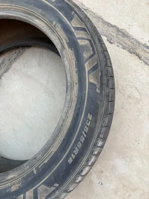إطار مستعمل قليل ونظيف جداً