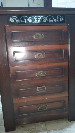 تواصل علي الوتساب