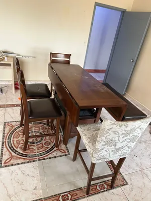 طاولة طعام