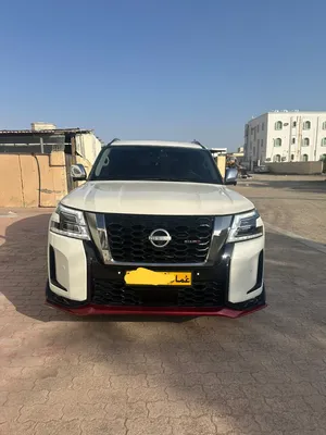 Used Nissan Patrol in Al Dakhiliya