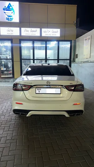 Used Nissan Maxima in Sharjah