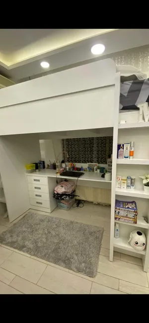 غرفة نوم خشب تفصيل بحالة ممتازة للبيع customized solid wood bedroom in a great condition for sale