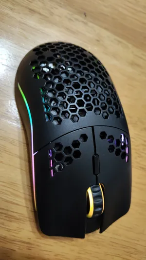 ماوس glorious Model O wirless Mouse (بدون قطعة البلوتوث يشتغل فقط سلكي)