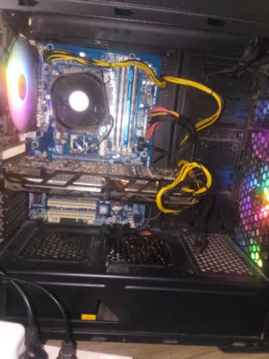 PC للبيع مواصفات قوية
