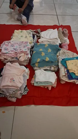 girls baby clothes 0-3months Rompers ,, cap,onies ,baby vest ,,socks all 10 bd 50 +clothes
