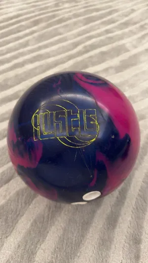 Bowling ball كورة بولنق
