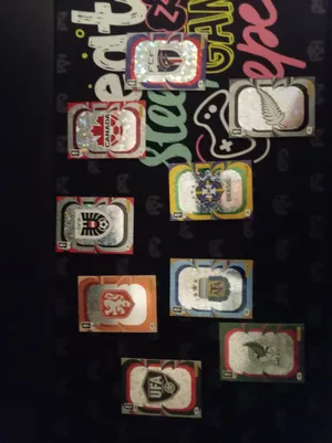 39 بطاقات كره panini ب 85