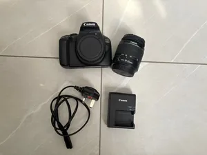 Canon EOS 4000D DSLR + 18-55mm Lens + Camera Backpack filled with attachments, Brand new