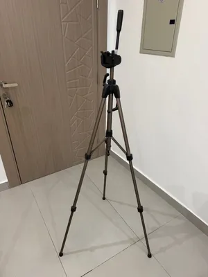 للبيع حامل ماميره و تلفون السعر 15