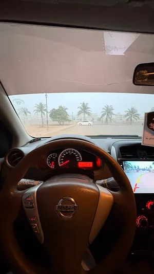نيسان صني 2016
