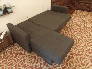 كنبة سرير مستعملة مكسورة للبيع