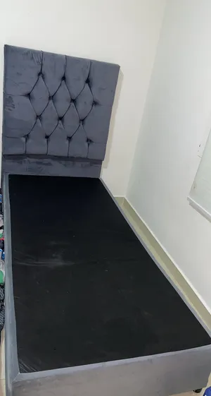 سرير مفرد بحالة ممتازة