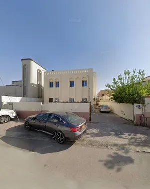 فيلا استثمارية موجره نظام الغرف بالخوض السوق