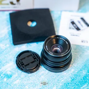 للبيع عدسة سوني جديدة فتح الكرتون فقط Sony 7Artisans 25mm f/1.8 Lens Open box
