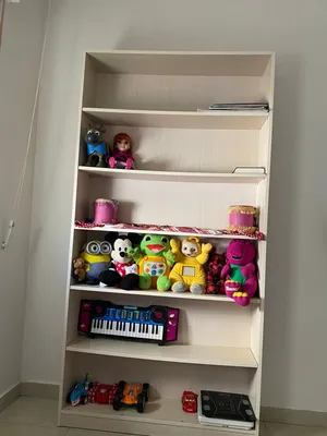 رفوف خشبيه