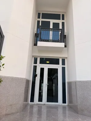 شقة راقية للإيجار في الخوير Luxury Apartment for Rent in Al Khuwair