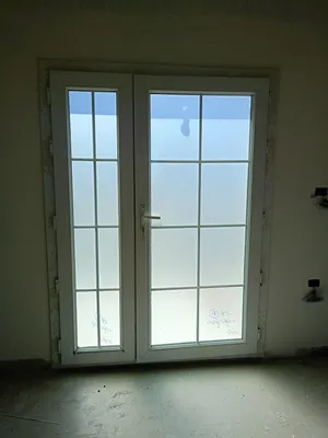 زجاج عاكس مزدوج