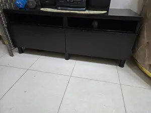 طاوله تلفزبون شبه جديدة