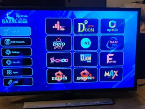 شاشة سامسونج بحالة ممتازة بدون خدوش