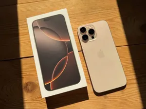 Iphone 16 pro max محلي لاقوه الا بالله باللون الصحراوي بباكوه بطاريه 82 جهاز خبش لا