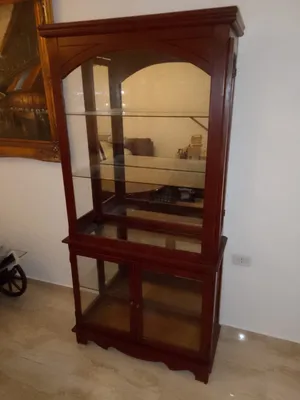 خزانة عرض للسفرة
