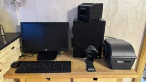 نظام كاشير ونقاط بيع POS متكامل ماركات عالمية (مستعمل كأنه جديد)
