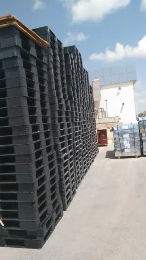 USED PLASTIC PALLETS FOR SALE