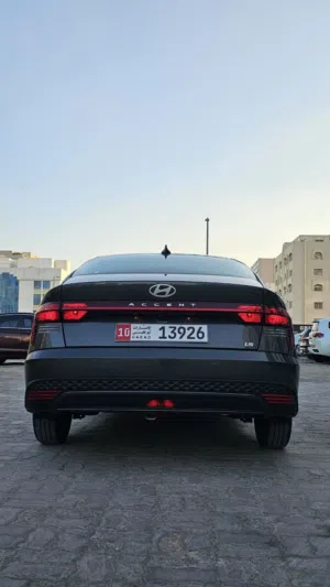 Sedan Hyundai in Abu Dhabi