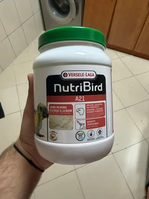 800g a21 اكل طيور للتزقيم لسا جديد ما استخدمتو مو منشال منه شي ابداً سعرو 100