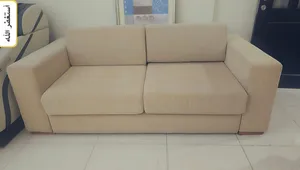 كنبة بحاله ممتازة اخر قطعه كما بالصورة