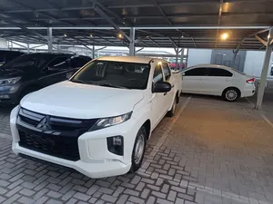 ميتسوبيشي L200 2023