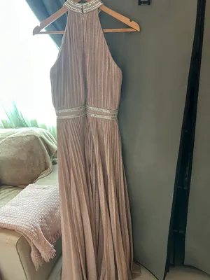 فستان سهرة أو زفاف بلون روز قولد rose gold - السعر قابل للتفاوض بالمعقول