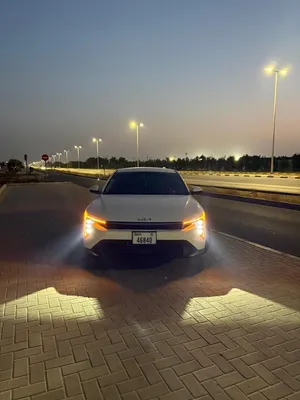 Sedan Kia in Dubai