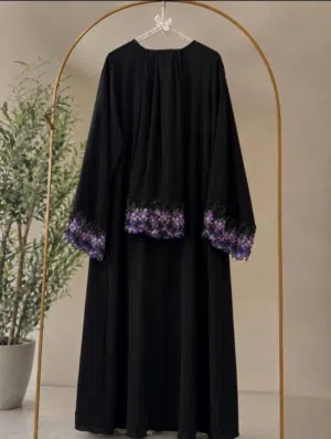 عبايه مع شال ترند كوالتي عالي خامه سواد فاحم شغل يدوي