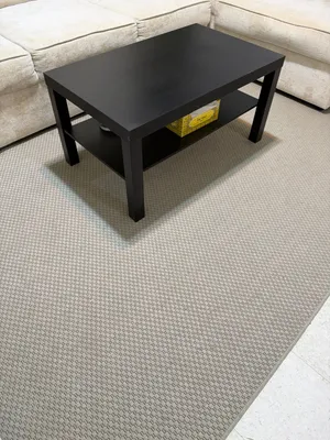 IKEA Console Table – Excellent Condition  طاولة كونسول من إيكيا بحالة ممتازة