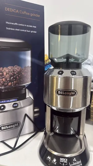 مطحنة قهوة من شركةDeLonghi