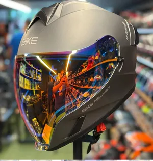 خوذ مصنفه عالميه لسباق السيارات والدراجات helmet