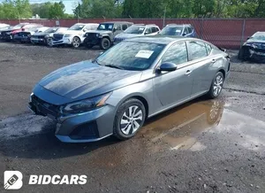 Used Nissan Altima in Al Batinah