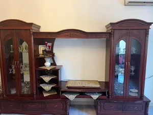مكتبة للبيع