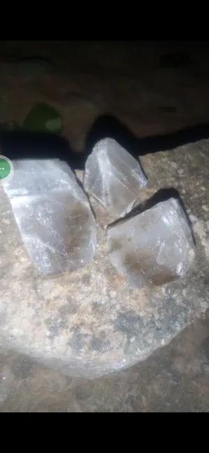احجار كريمة