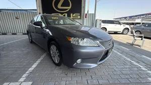 Used Lexus ES in Ajman