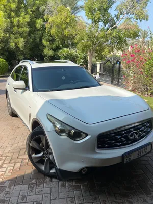 INFINITI FX50s