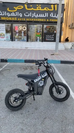 كوقو للبيع فيه مشكله بسيطه البريك خربان و طالب فيه 2100و للجاد يكلمني واتس و يبشر بسعر الطيب