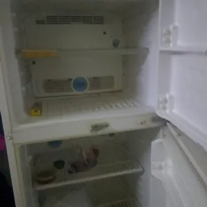 ثلاجه تبريد ممتاز 13قدم ب85 دينار