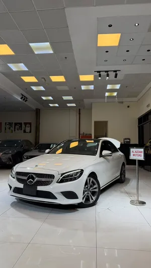مرسيدس C 300 وارد امريكا 2020 سيارة في حالة مثالية