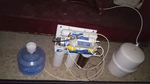 فلتر 7 مراحل شبه جديد استعمال جدا خفيف حنفية والفلاتر والقارورة كامل