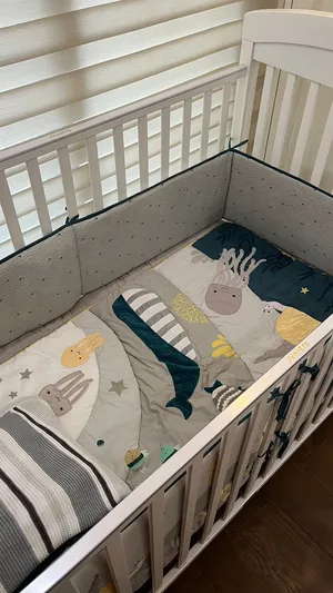 Baby crib for sale سرير للاطفال