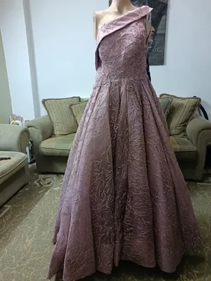 فساتين ملون سهرة #بدلات_زفاف#بدلات_خطبة #فستان_سهرة للبيع اربد الحي الشرقي ابتداء من 5 لل 20 دينار
